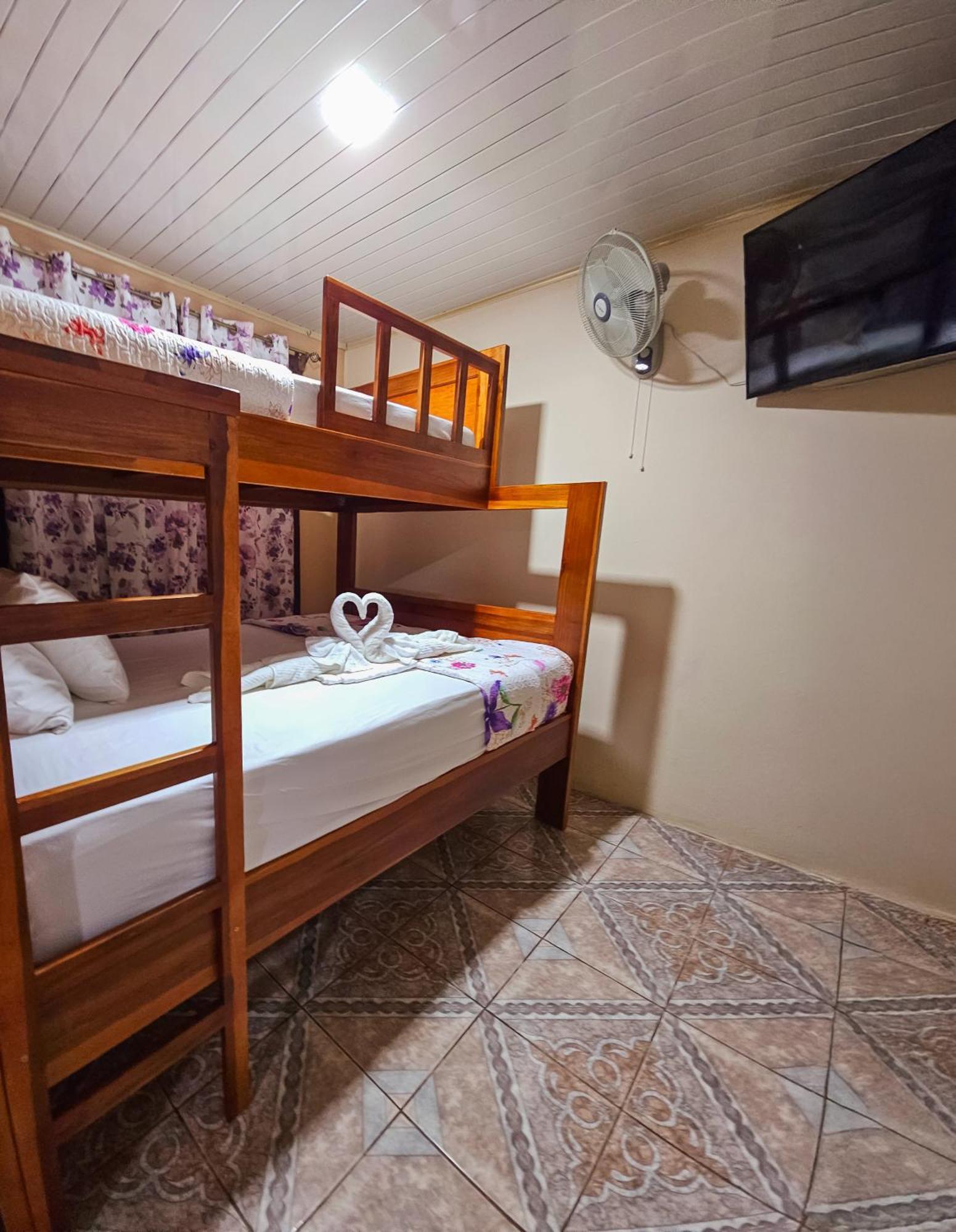 Apartamento Daly #1 Guápiles Buitenkant foto